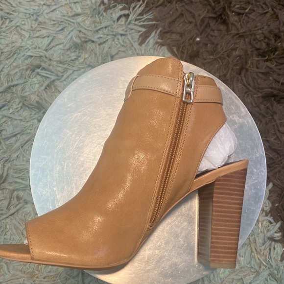 WOMEN’S COACH LAFAYETTE OPEN TOE BOOTIES - Picture 10 of 16